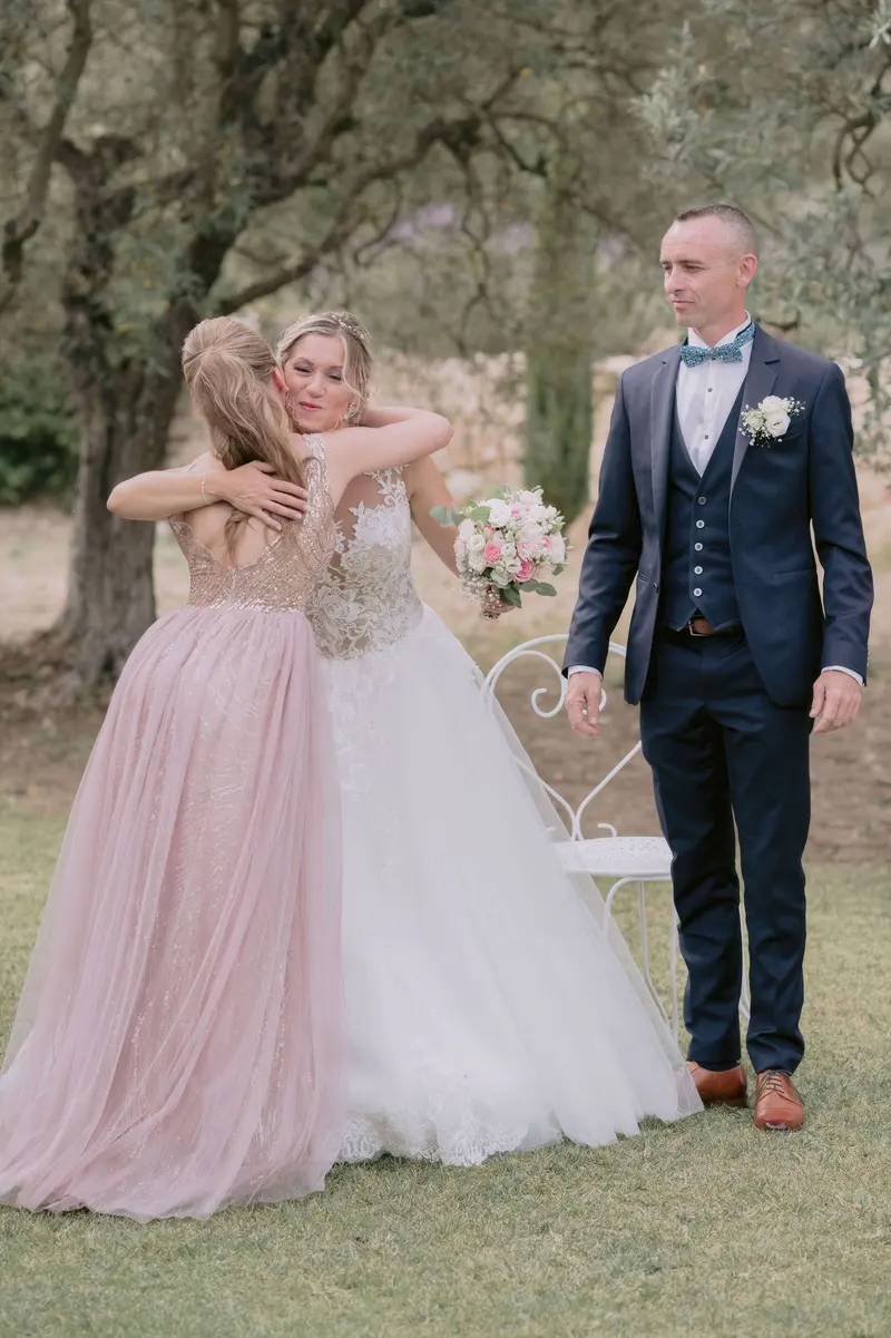 Grèce · Cérémonie face à la mer — mariage orchestré par MGEVENTI